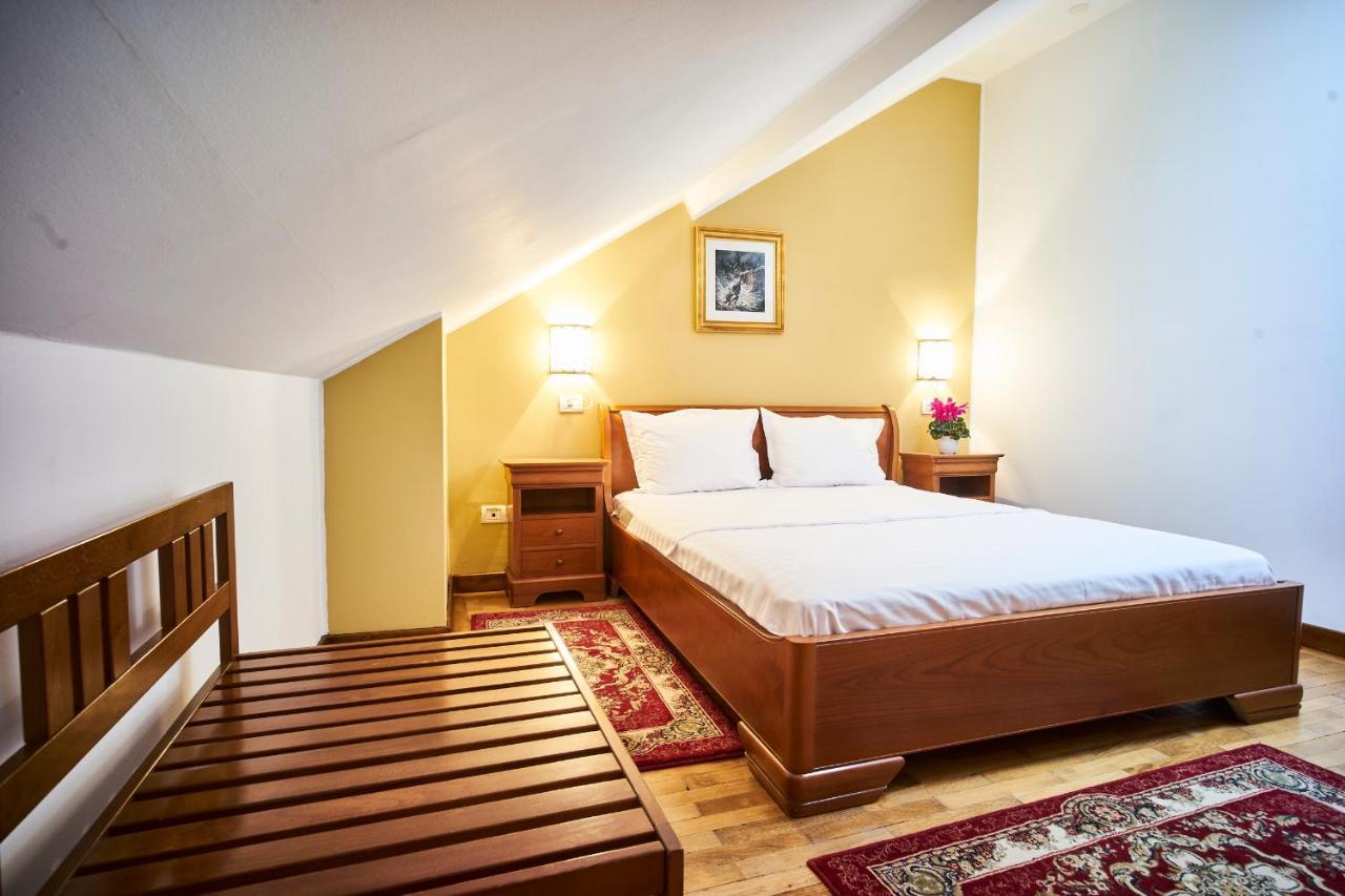 Cozy Attic Room V 布加勒斯特 外观 照片